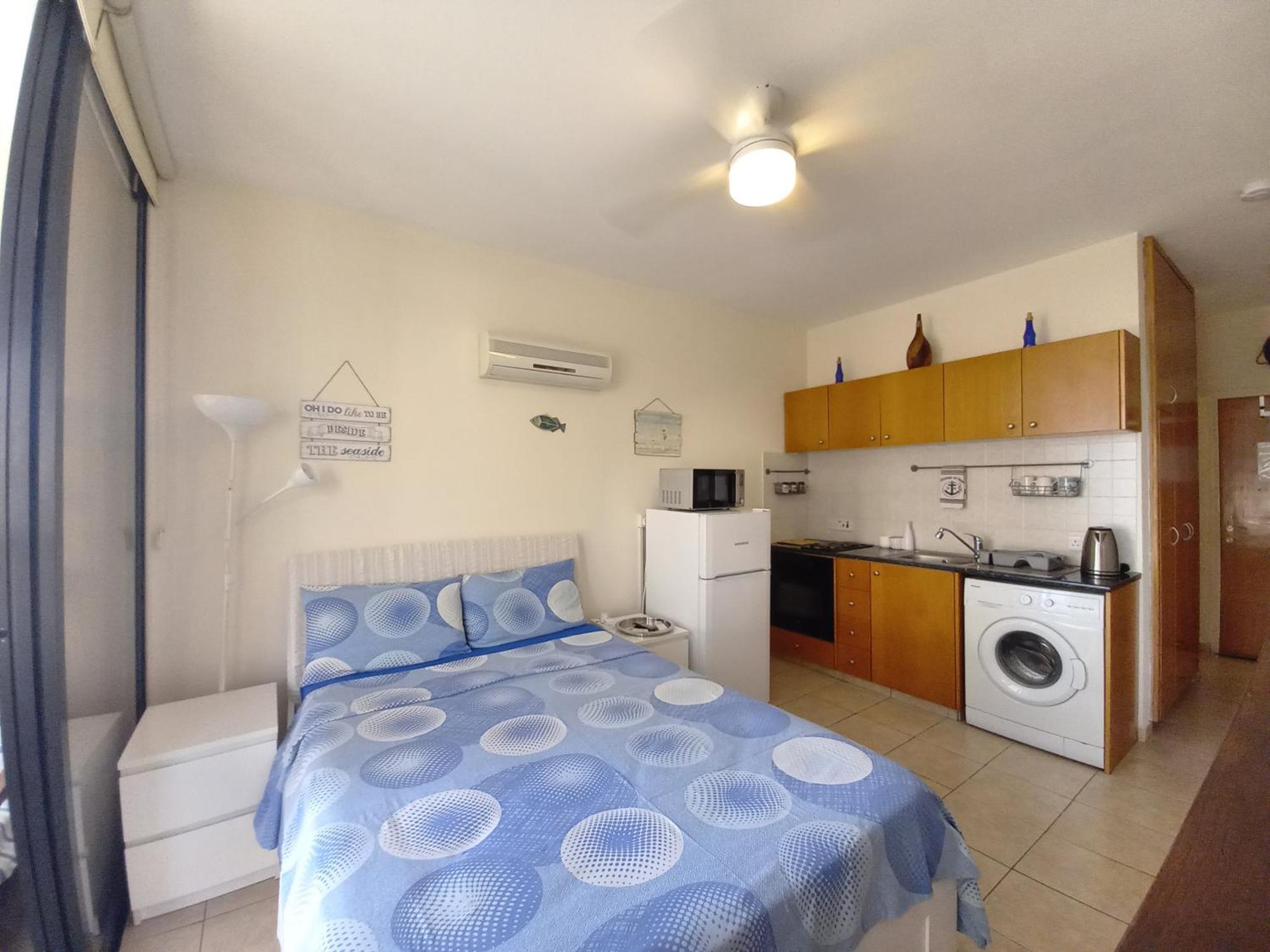 Montehugh Apartment Larnaca Bagian luar foto