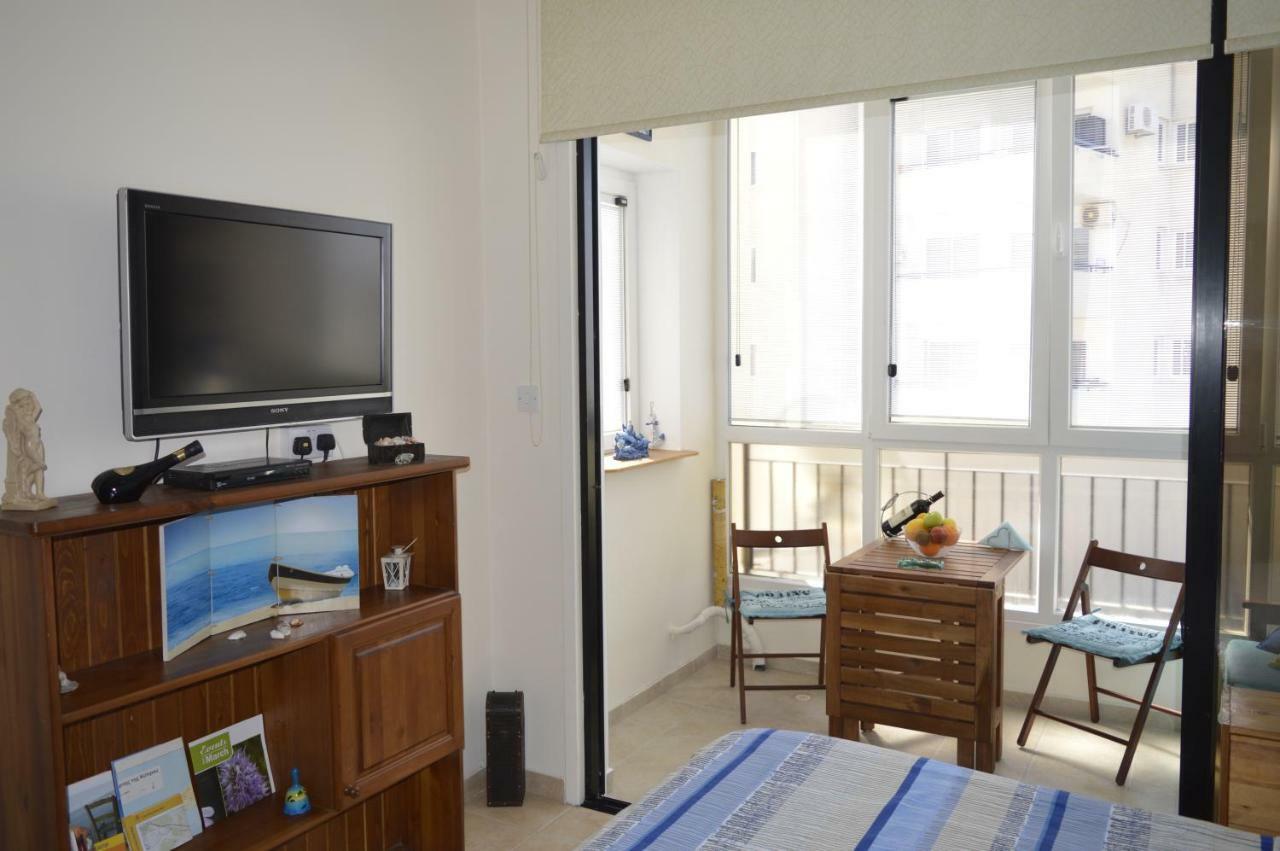 Montehugh Apartment Larnaca Bagian luar foto