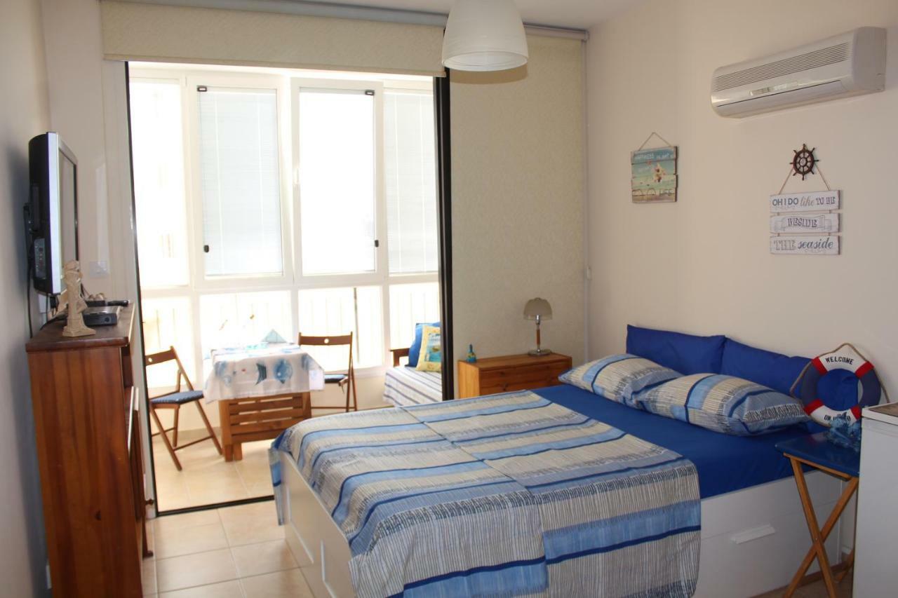 Montehugh Apartment Larnaca Bagian luar foto